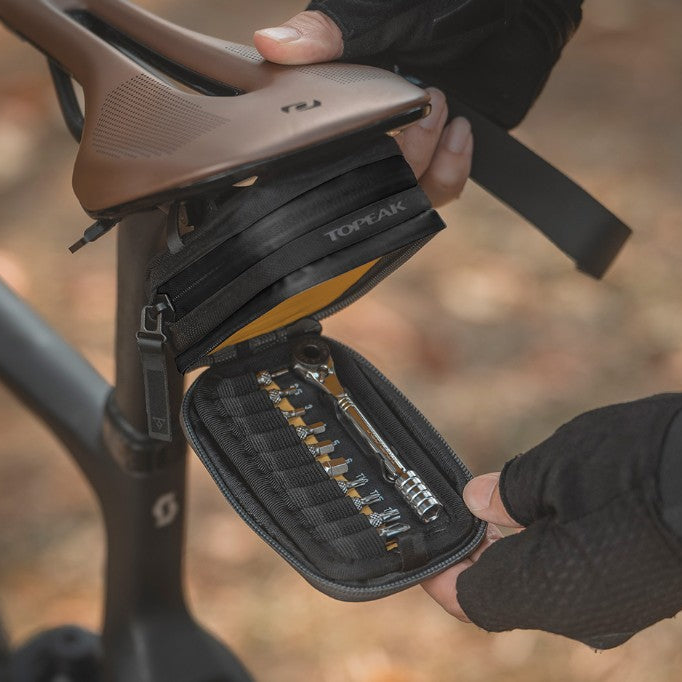 TOPEAK ELEMENTA GEARBAG Torba pod siodło z narzędziami czarna