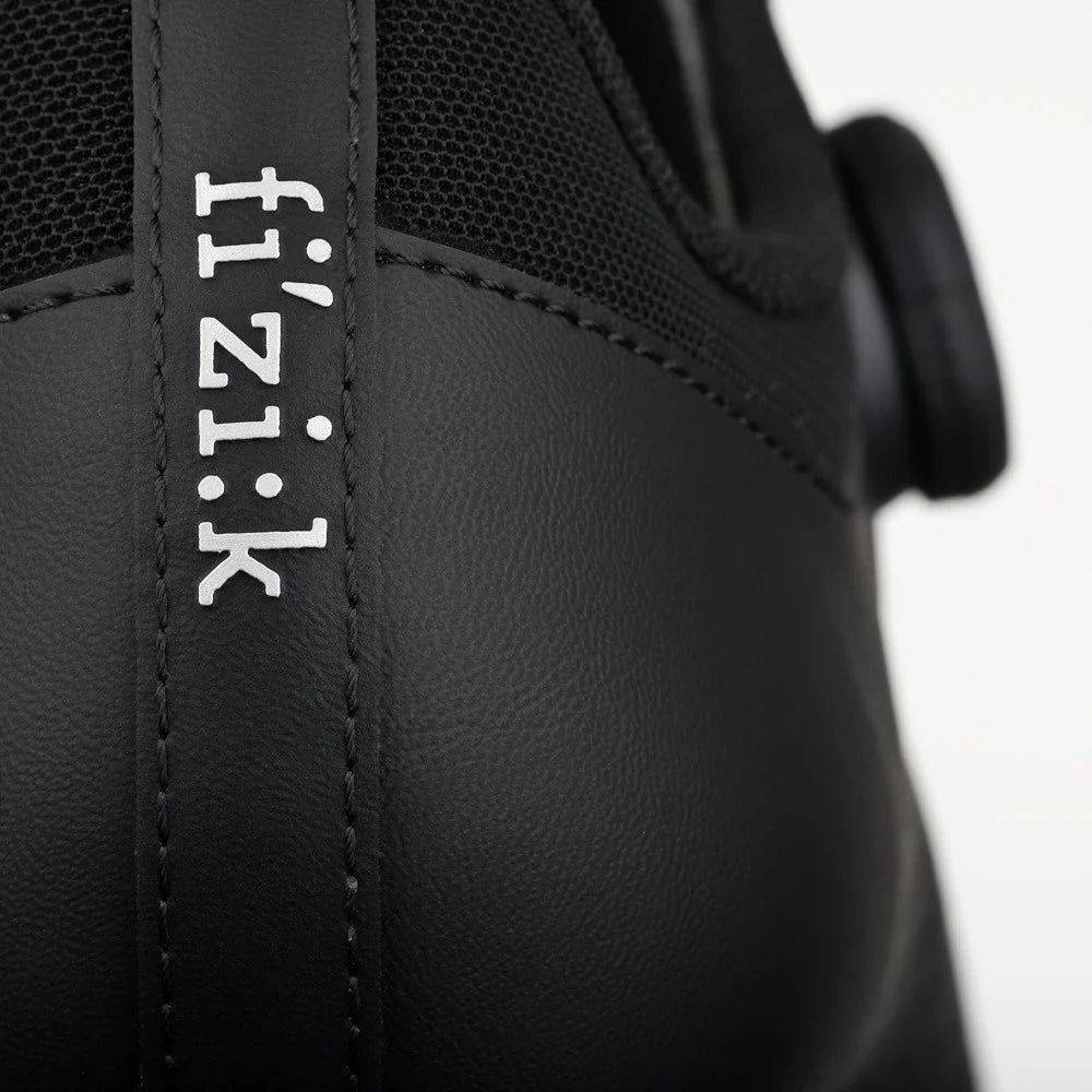 Buty szosowe FIZIK VENTO OMNA WIDE, czarne