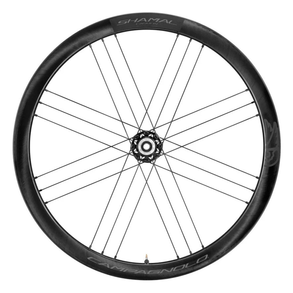 Para kół CAMPAGNOLO SHAMAL CARBON przystosowanych do jazdy bezdętkowej (centralna blokada)