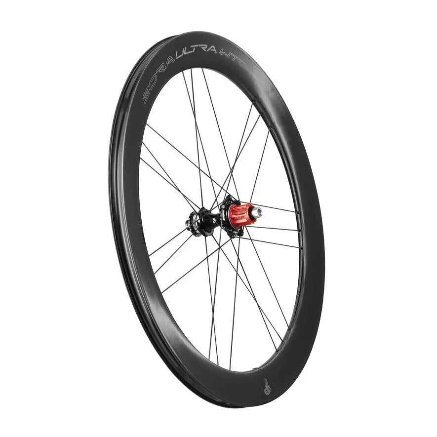 Para chromowanych kół CAMPAGNOLO BORA ULTRA WTO 60 C23 DISC przystosowanych do montażu bezdętkowego (Center Lock)