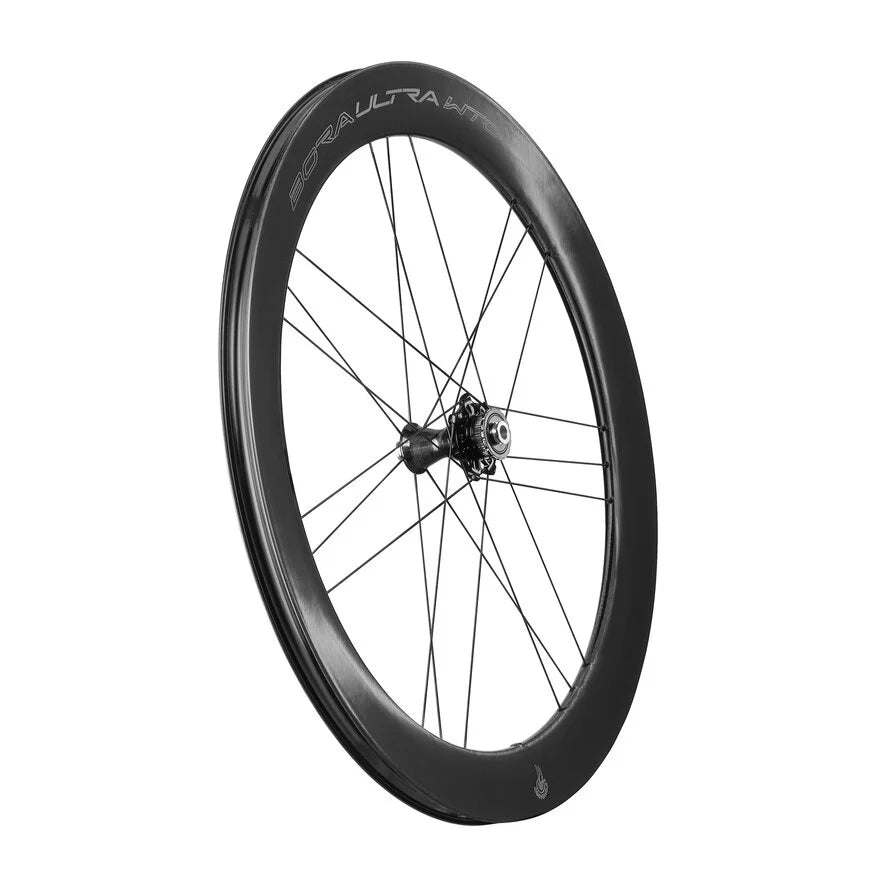 Para chromowanych kół CAMPAGNOLO BORA ULTRA WTO 60 C23 DISC przystosowanych do montażu bezdętkowego (Center Lock)