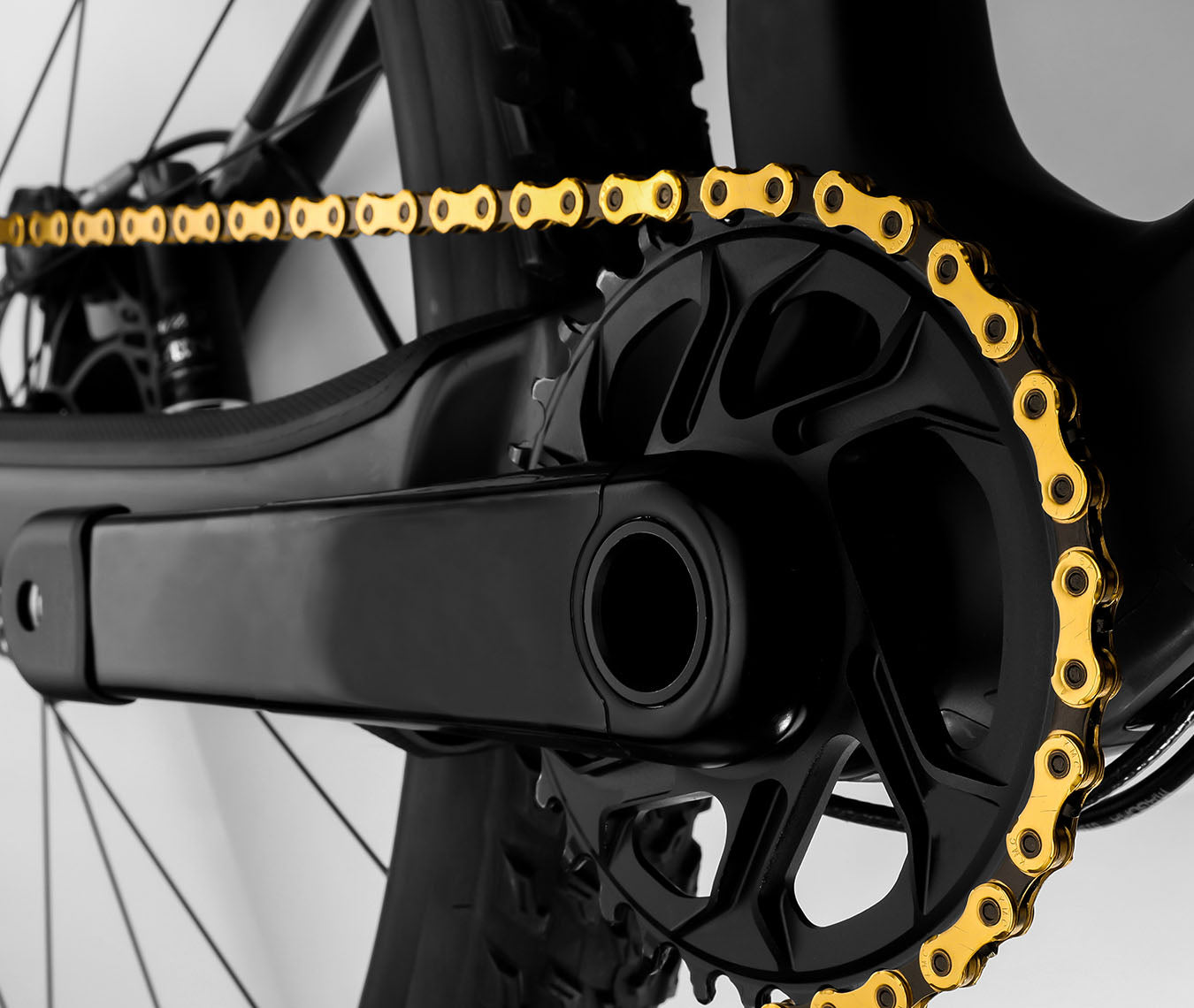 KMC X12 Ti-N 12V Chain, Black/Gold