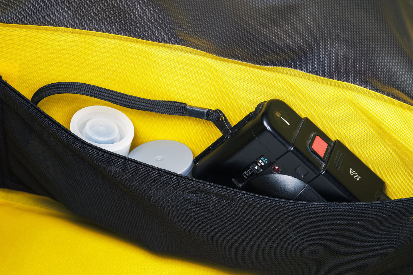 Torba na kierownicę APIDURA EXPEDITION FRONT RACK PACK 20 L czarna