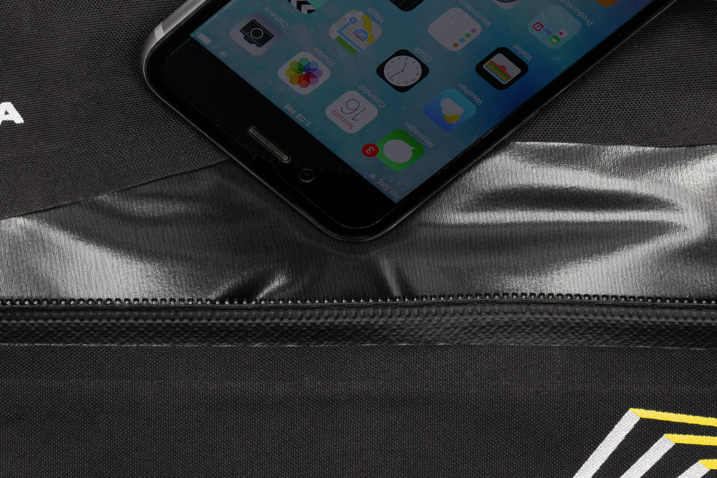 Frame Bag APIDURA RACING FRAME PACK 4 L Black