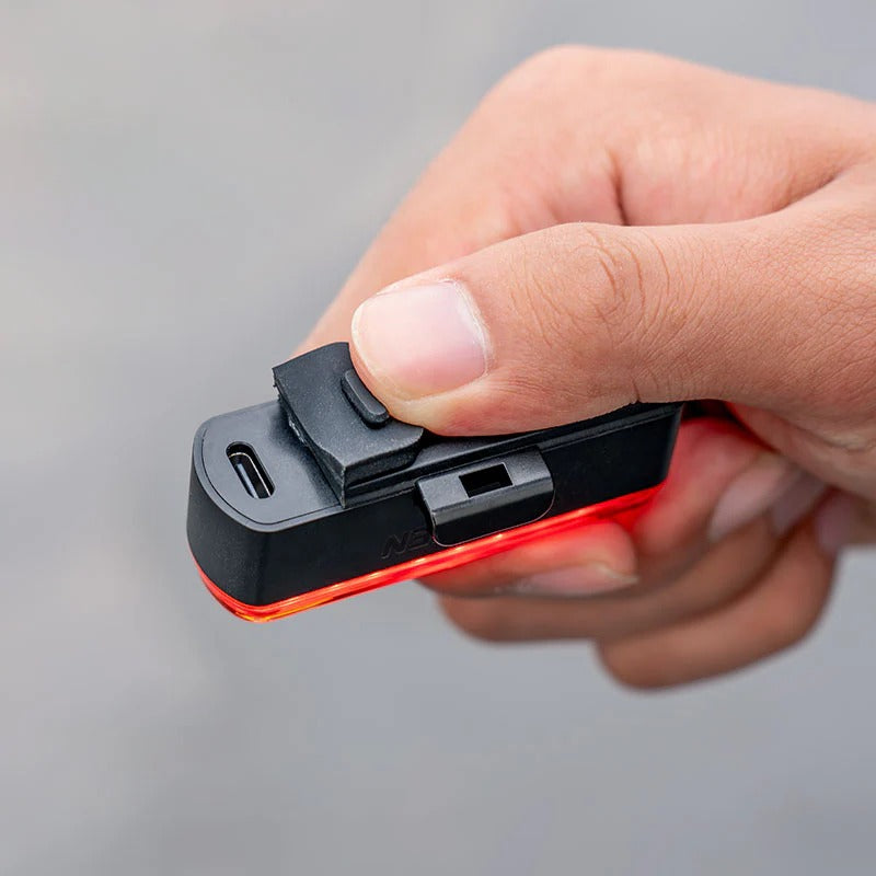 Oświetlenie tylne RAVEMEN TR 30