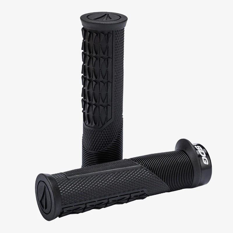 Chwyty SDG OPEN CORE THRICE 136 mm czarne