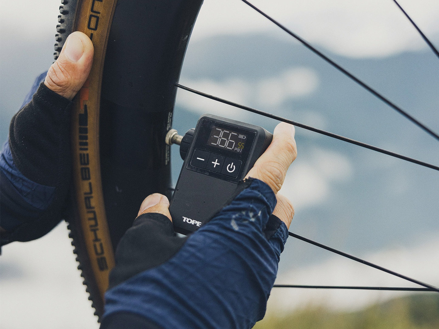 Mini pompka elektryczna TOPEAK E-BOOSTER DIGITAL MINI