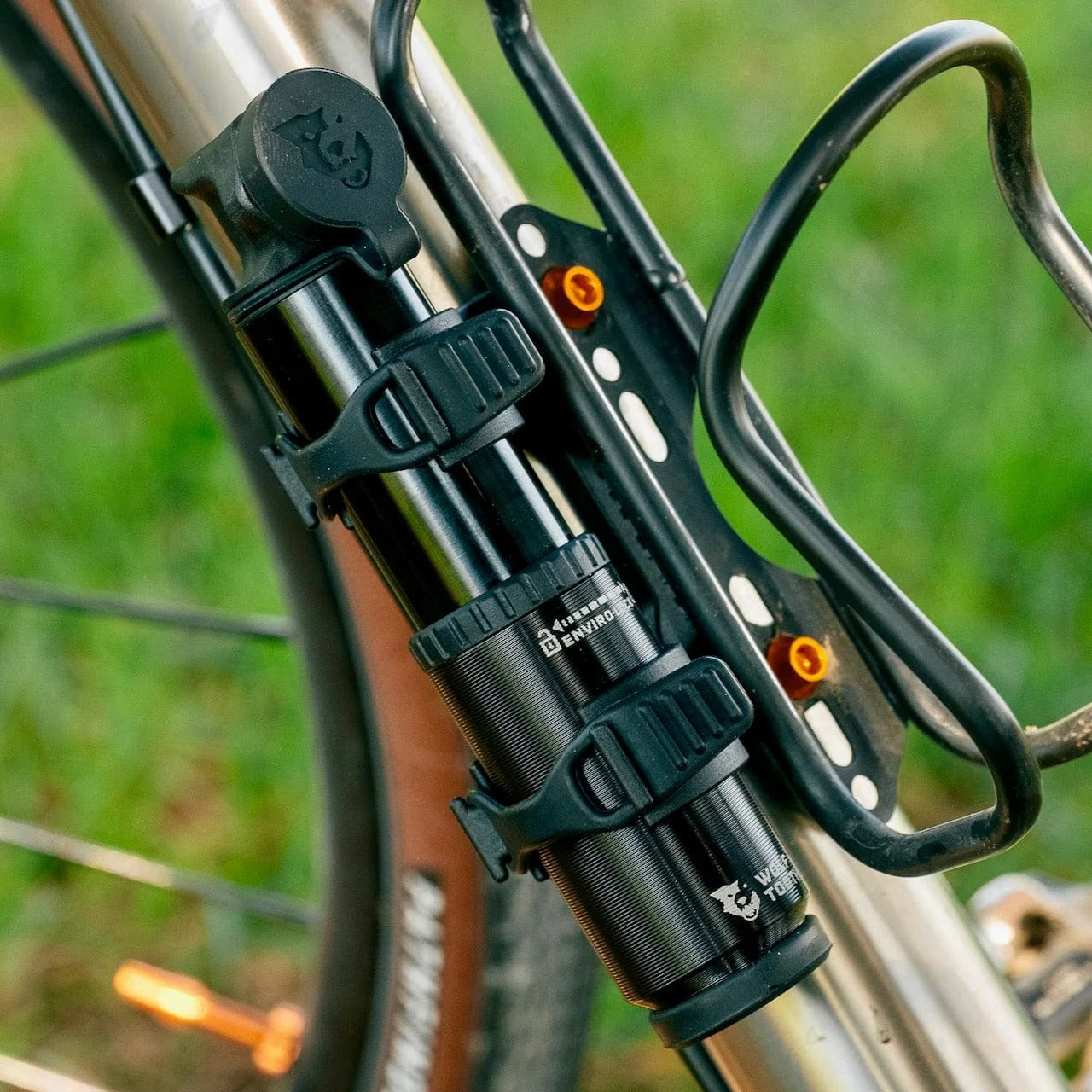 WOLF TOOTH CLICK VALVE 40CC Hand Pump