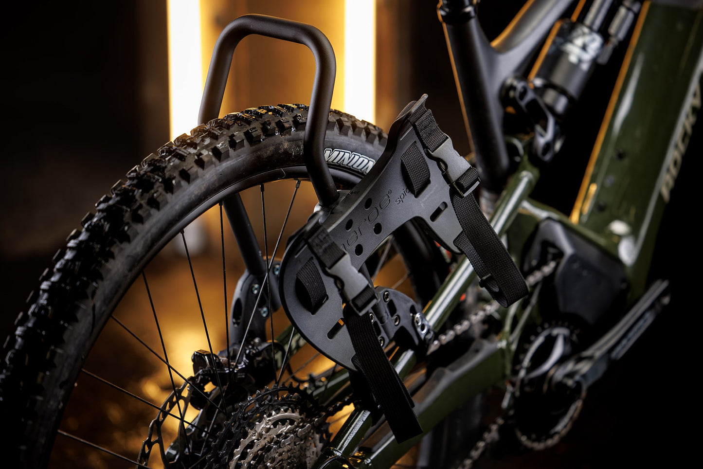 Dodatkowe wsparcie dla tylnego bagażnika AEROE Spider