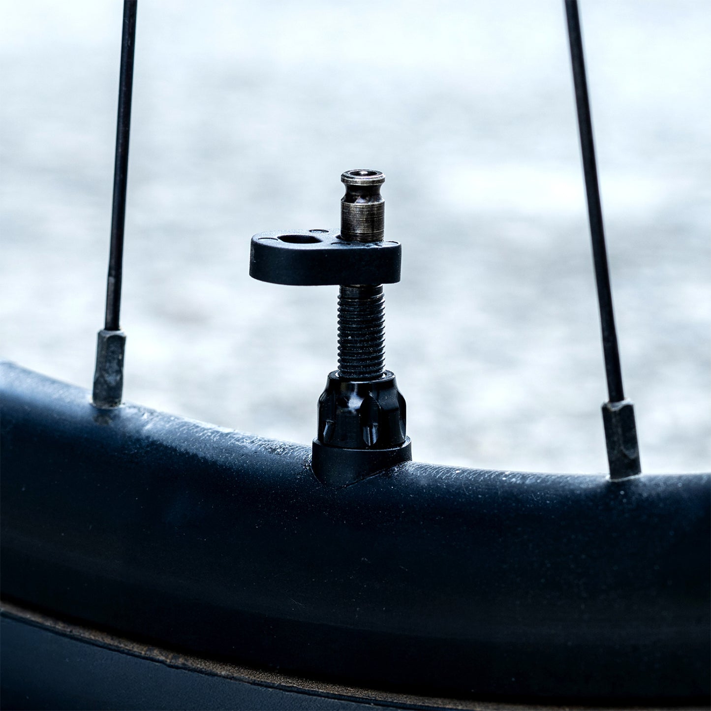 Zestaw końcówek pompki LEZYNE CLICK z 2 rdzeniami zaworów CLIK