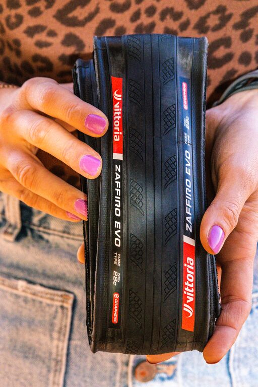 VITTORIA Zaffiro EVO V Graphene G2.0 700c opona dętkowa czarna