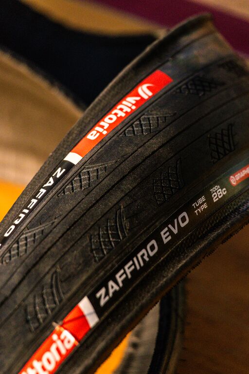 VITTORIA Zaffiro EVO V Graphene G2.0 700c opona dętkowa czarna