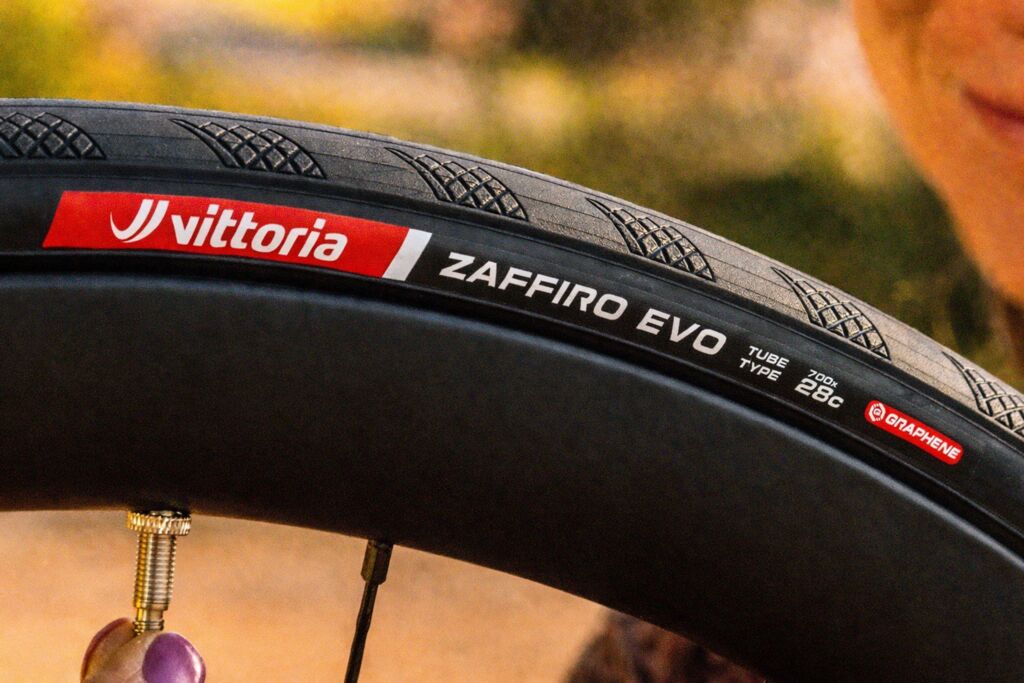 VITTORIA Zaffiro EVO V Graphene G2.0 700c opona dętkowa czarna