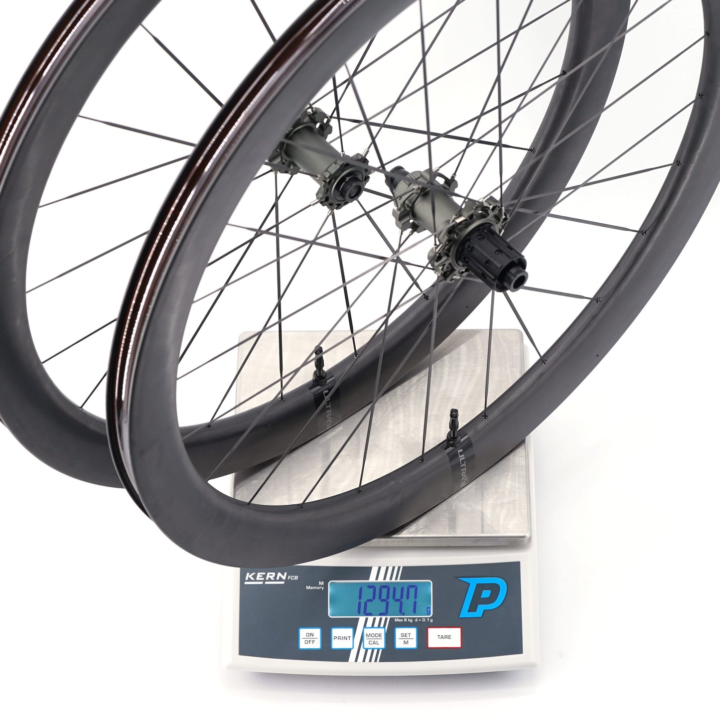 Para kół SCOM ULTRA + Tubeless Ready (centralna blokada)