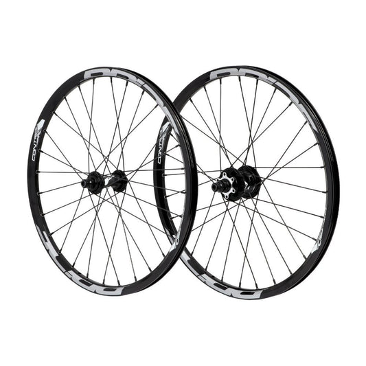 Para kół PRIDE 20" (451mm) Control V2 Disc Axes 10/10mm Czarny