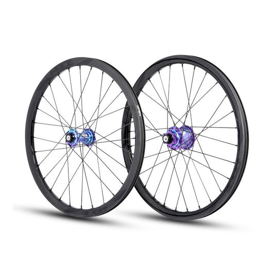 Para Kół PRIDE 20" (451mm) Carbon Wave Gloss Black Disc Matrix Osie 10/10mm Splash